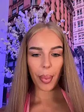 AubrieleRouj1 from StripChat