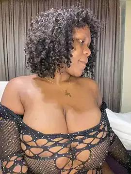 Boneca25