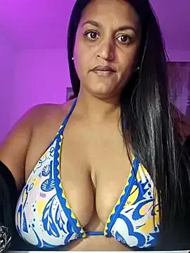 Busty_AriaX from StripChat