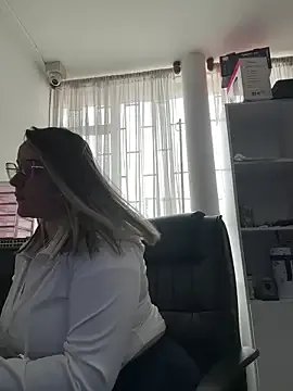 CurvyLust_x — Show tits 