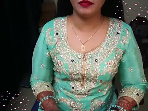 Cute_Aarushii on StripChat