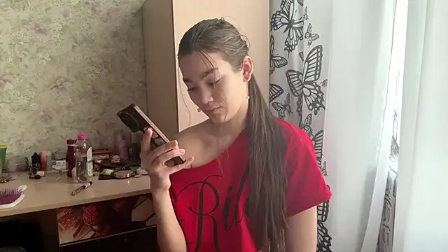 Cuteviola — take off my t-shirt