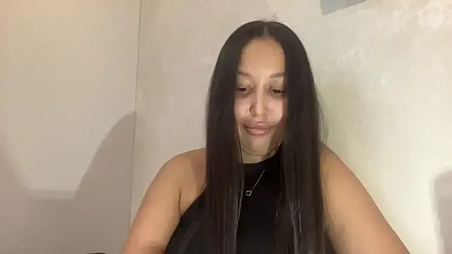 Dana_005 on StripChat