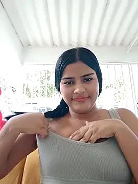Naked Daringxxxhot wants you to fuck her body now daringxxxhot from StripChat