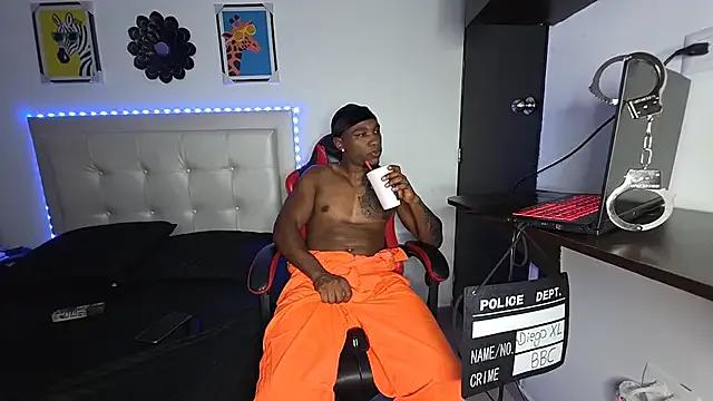 Discover DiegoMilk111, he wants to masturbate for you DiegoMilk111 from StripChat