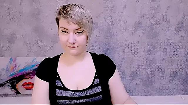 Explore sexy model Djullia Djullia from StripChat