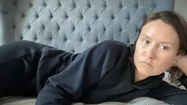 Discover Eatmypie69, she wants to masturbate for you eatmypie69 from StripChat