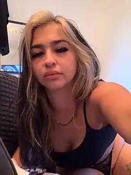 Masturbate to StripChat's ElsaMae ElsaMae from StripChat