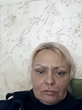 Gardener_of_Illusions on StripChat