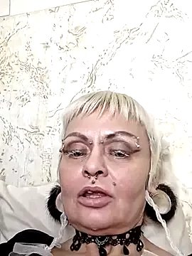 Gardener_of_Illusions on StripChat