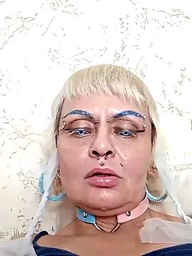 Gardener_of_Illusions on StripChat