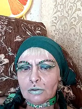 Gardener_of_Illusions on StripChat