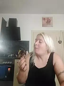 GeileEstelle from StripChat