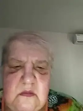 HapinessLovee on StripChat