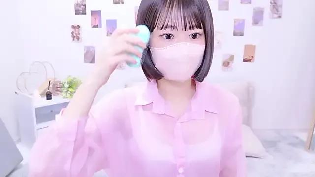 Im_Yu-na from StripChat