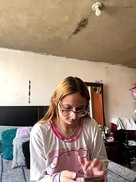 imariahot from StripChat