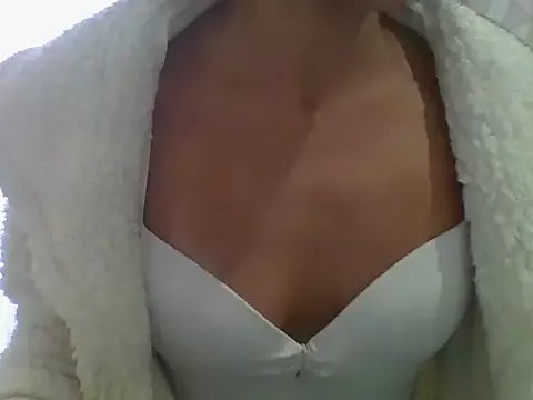 jessy905 on StripChat