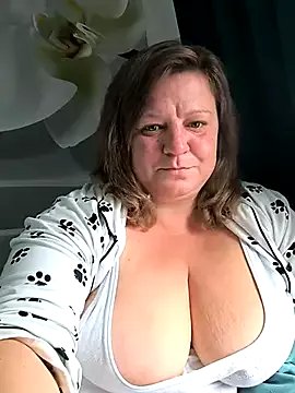 jusichka on StripChat