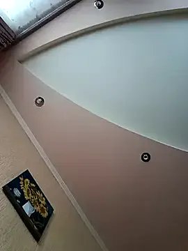 Kate2891 on StripChat