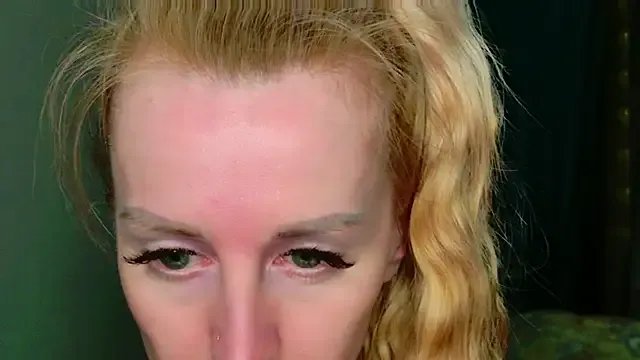 Kess-Edison — TWO DILDOS BLOWJOB