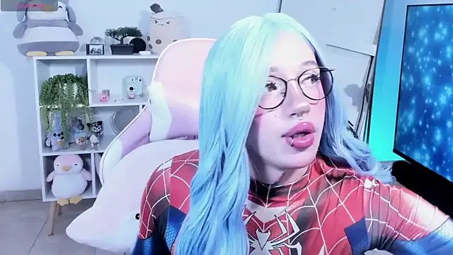 KloeKing__ — naked  dance and oil uwu  