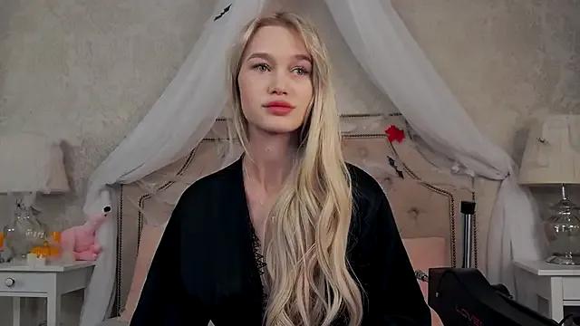 Watch KristinaDane, she wants to masturbate for you KristinaDane from StripChat