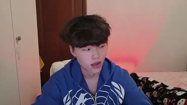 L1kuto from StripChat