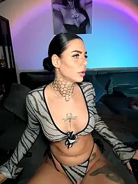 Discover naked camwhore LexiCoco LexiCoco from StripChat