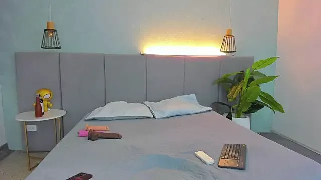 LiaVelez on StripChat