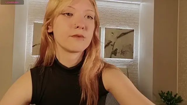 Lina_Wi — suck dildo