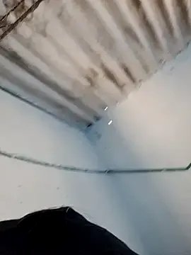 Lucerito-Hot — Shower