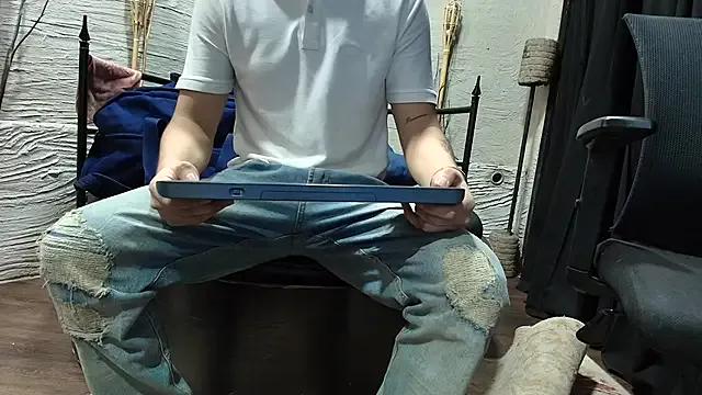 MarcoVitto from StripChat