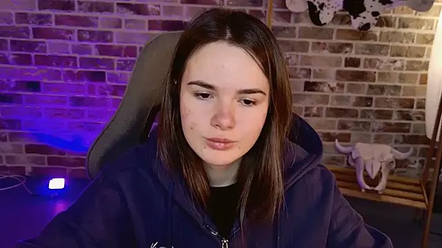 May_Bloom on StripChat