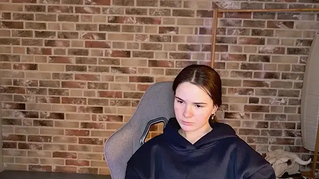 May_Bloom on StripChat