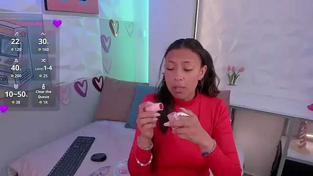 maya_cardona from StripChat