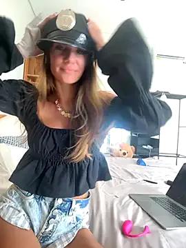 Try sexy camwhore MissBinx MissBinx from StripChat