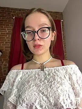 MyKittySayMeow from StripChat