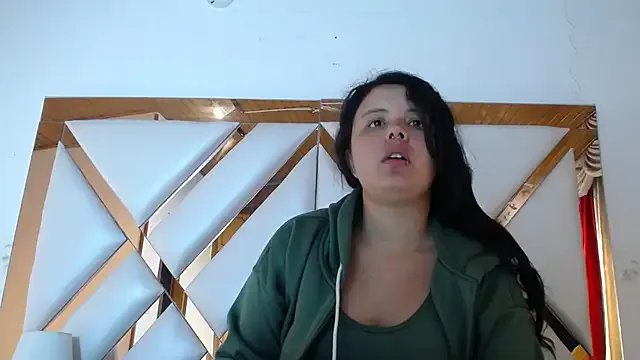 nathaly_low1 from StripChat