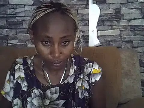 Naughtyy_xx — twerk,oiled ass