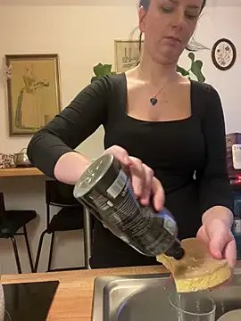 Off__Melonenmandy from StripChat