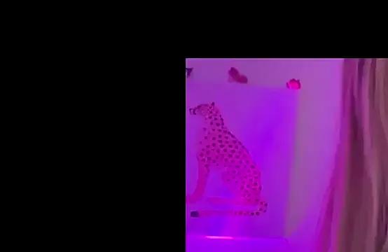 pinkie_piexx from StripChat