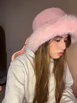 romyamo — fingers in pussyx2 min