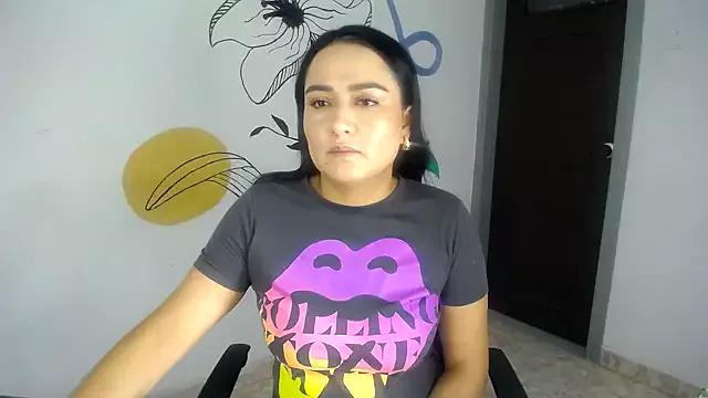 Masturbate to StripChat's Rouse69_ Rouse69_ from StripChat