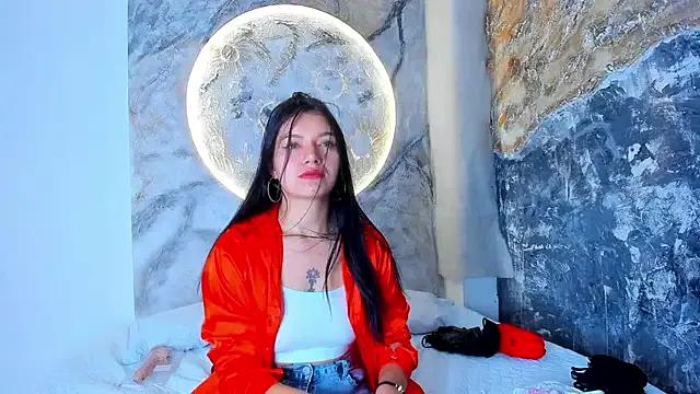 Naked RoxanaBorns_ from StripChat RoxanaBorns_ from StripChat