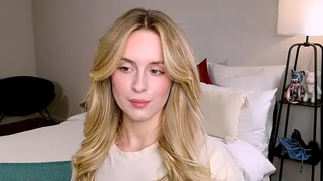 RozzitaBedberry on StripChat