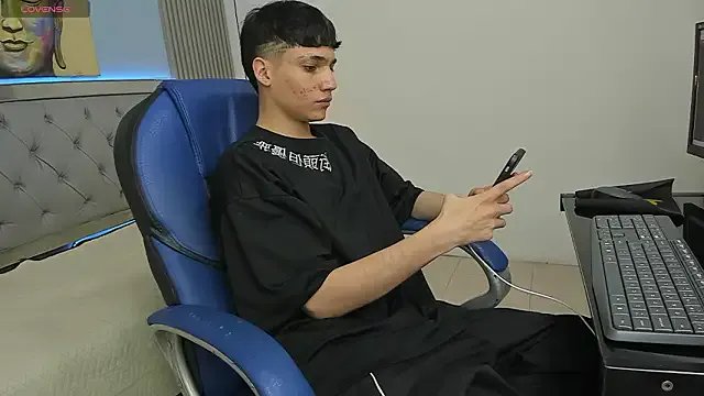 SamBlack_ on StripChat