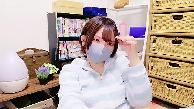 senachinnn from StripChat