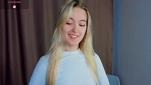 sparkusha — I'll show you my toned ass