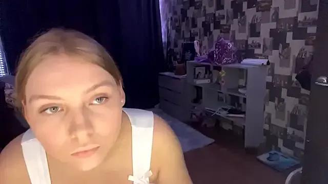 Explore StripChat's SwiiSweet SwiiSweet from StripChat