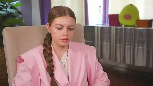 TamalaPetrone — air kiss